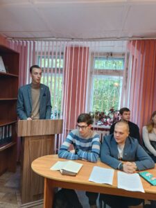 1 октября 2026 года в Государственном архиве Брянской области состоялся круглый стол «Сохранение исторической памяти о Великой Отечественной войне 1941-1945 гг. в исследованиях участников проекта «Архивный десант»». Встреча организована совместно с факультетом истории и международных отношений Брянского государственного университета имени академика И. Г. Петровского.