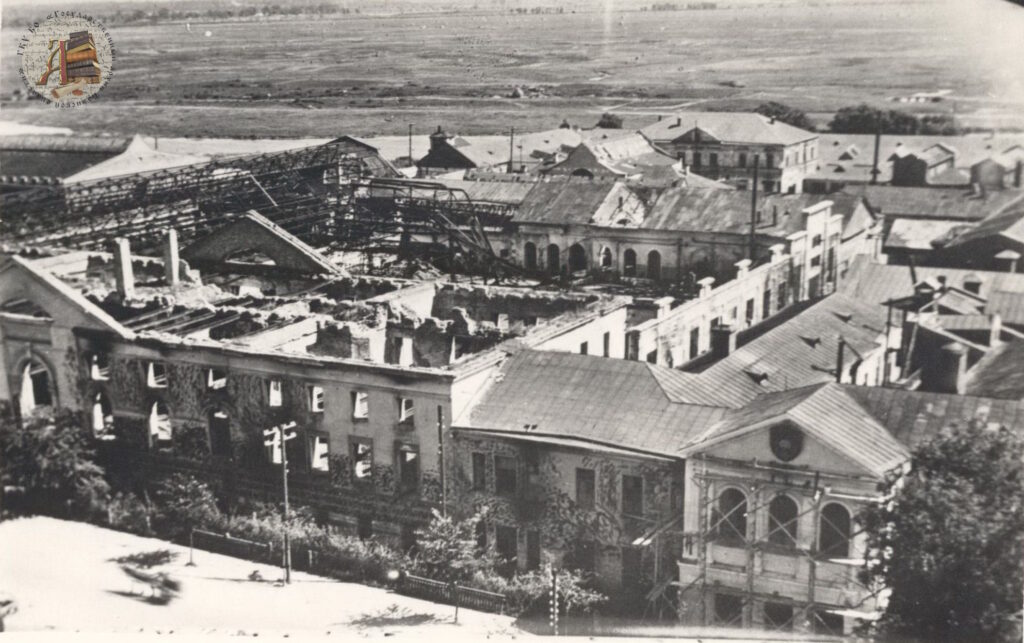 Вид разрушенного механического завода им. Кирова, 1943 г. ГКУ БО ГАБО. №1872. Позитив