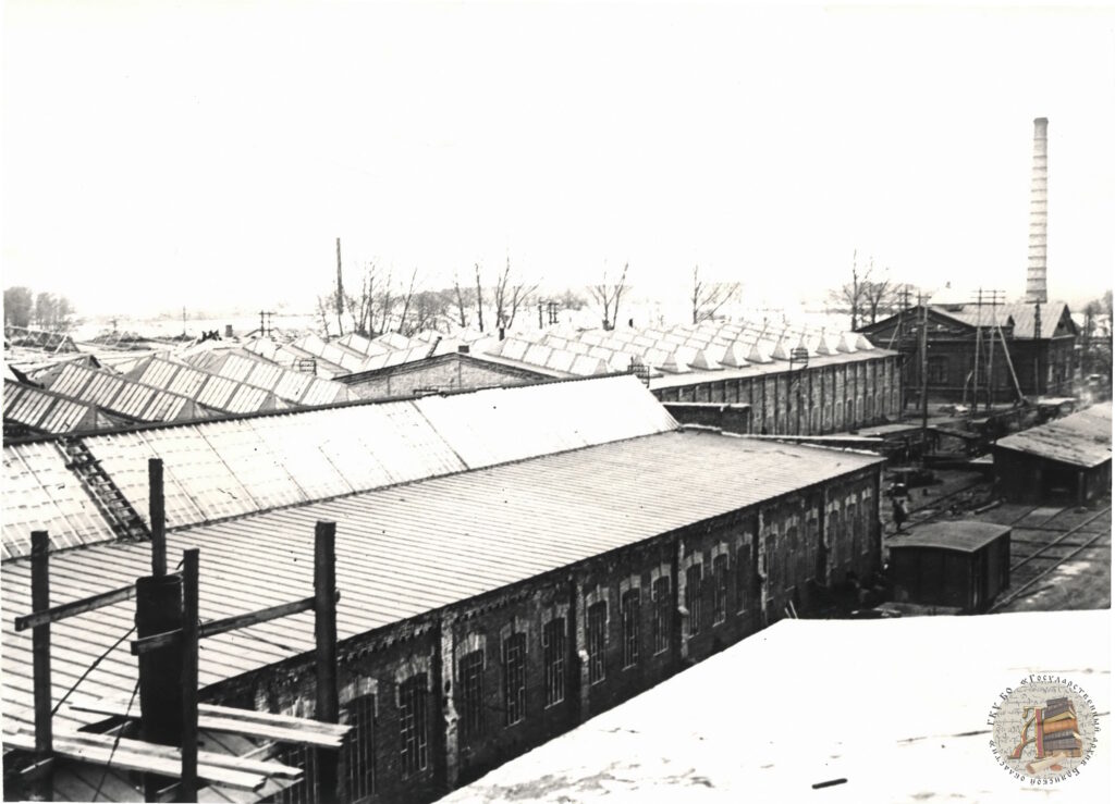 Общий вид Брянского вагоностроительного завода им. Урицкого, 1932 г. ГКУ БО ГАБО. №2920. Позитив